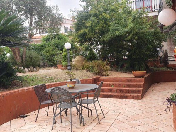 casa indipendente in affitto a Napoli in zona Camaldoli