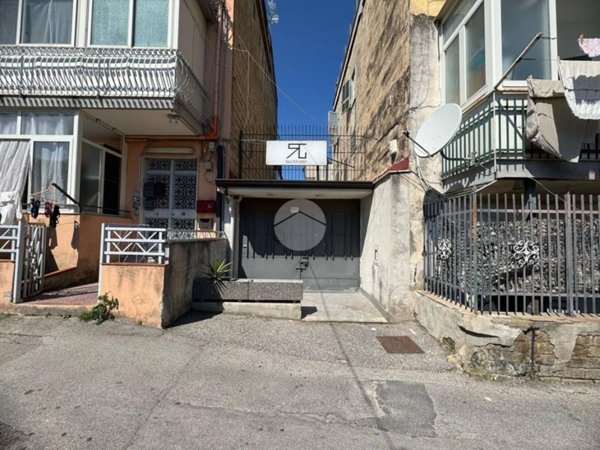 locale commerciale in affitto a Napoli in zona Pianura
