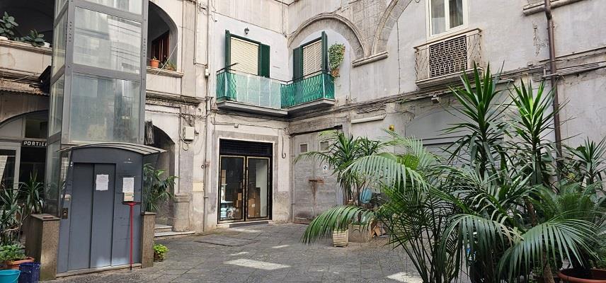 locale di sgombero in affitto a Napoli in zona San Lorenzo