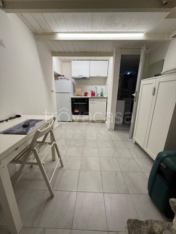 appartamento in affitto a Napoli in zona Pendino / San Giuseppe