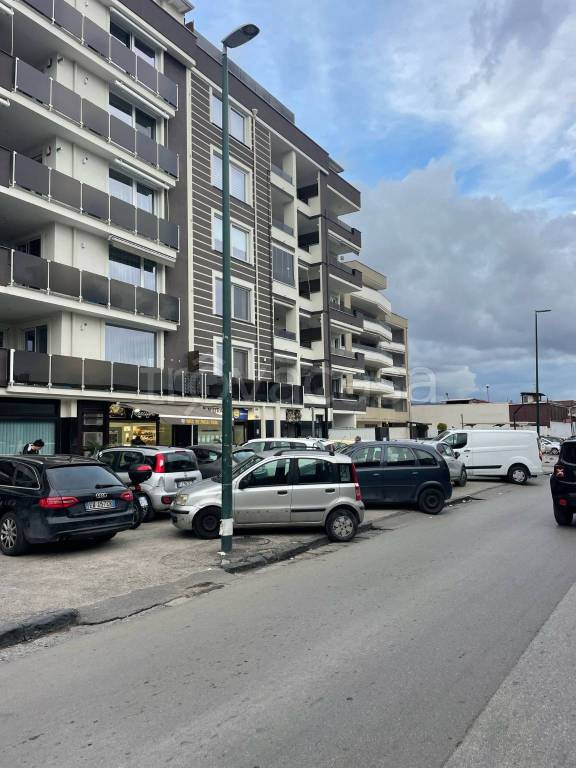 appartamento in affitto a Napoli in zona Chiaia
