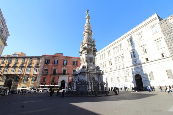 appartamento in affitto a Napoli in zona Stella