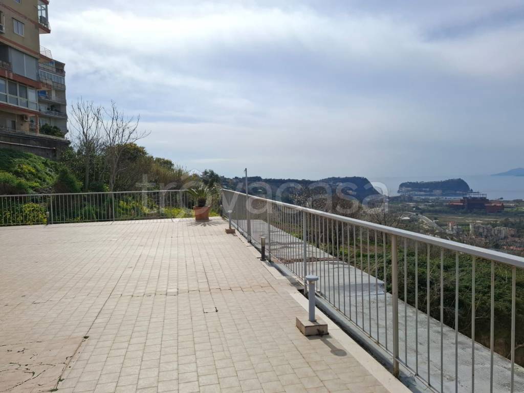 appartamento in affitto a Napoli in zona Posillipo