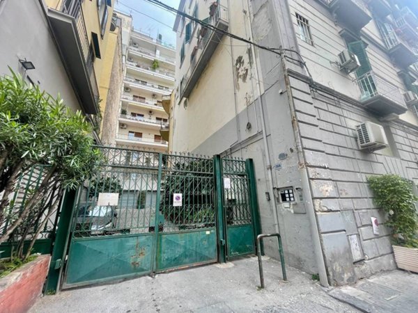 appartamento in affitto a Napoli in zona Chiaia