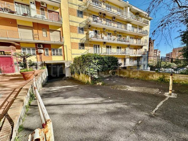 trivano in affitto a Napoli in zona Capodimonte / Colli Aminei