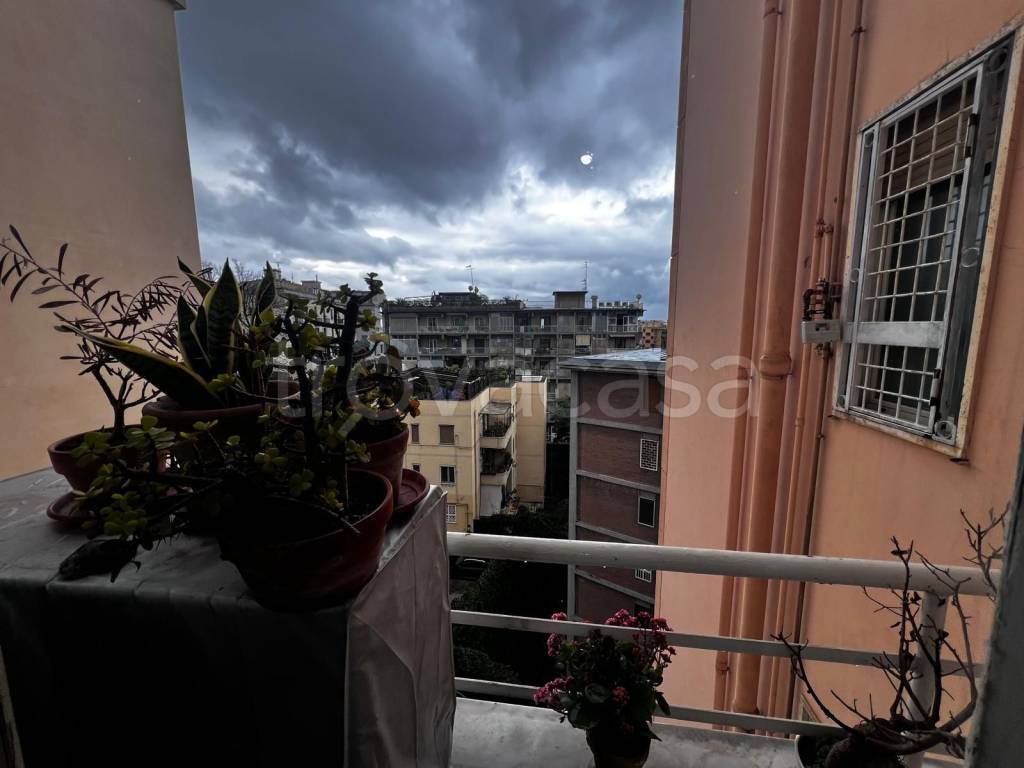 appartamento in affitto a Napoli in zona Chiaia