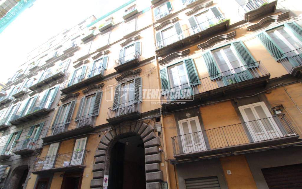 appartamento in affitto a Napoli in zona Chiaia