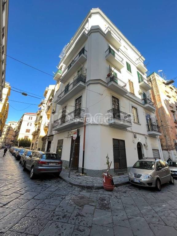 appartamento in affitto a Napoli in zona Mercato