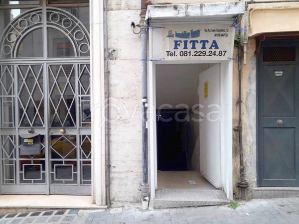 locale commerciale in affitto a Napoli in zona Vomero