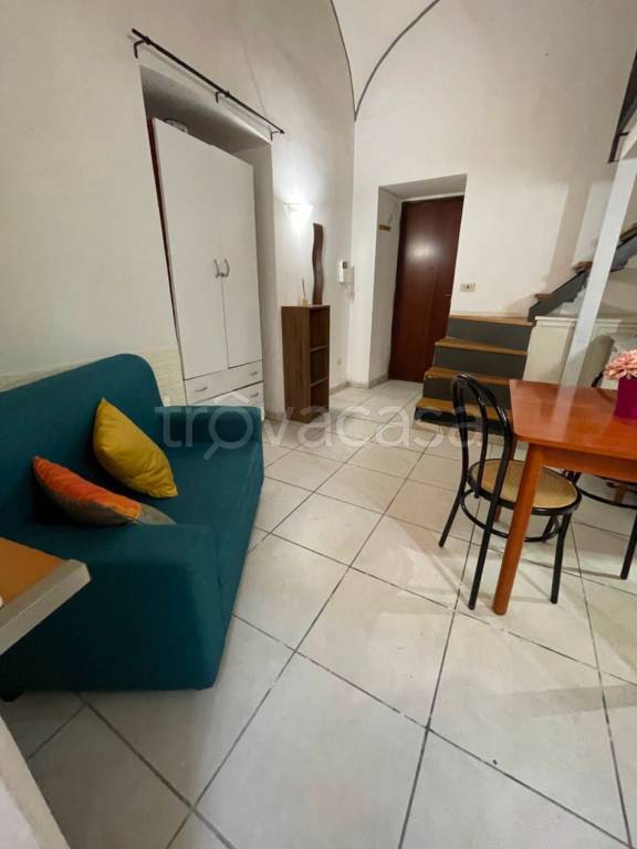 appartamento in affitto a Napoli in zona Chiaia