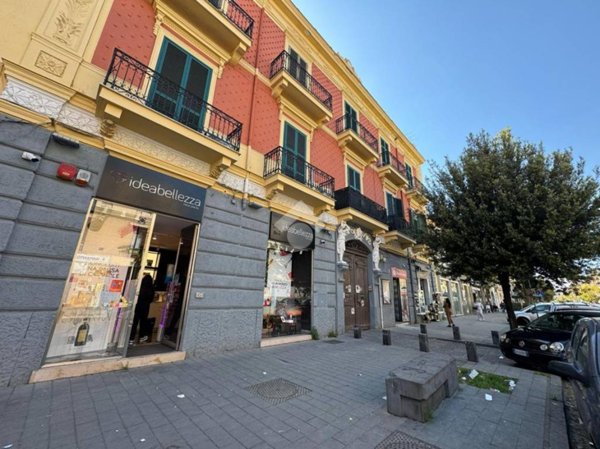 negozio in affitto a Napoli in zona Secondigliano