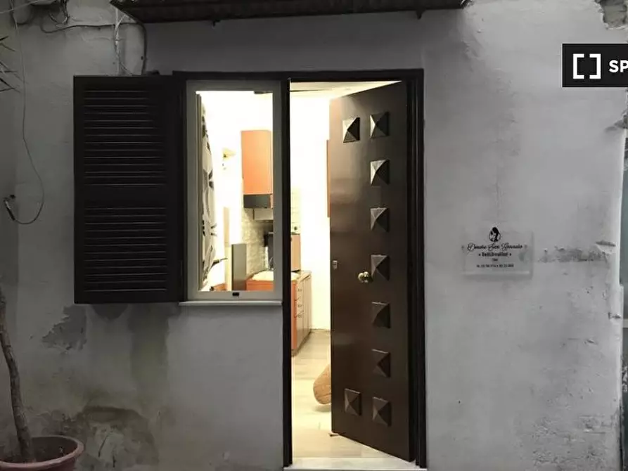 appartamento in affitto a Napoli in zona Stella