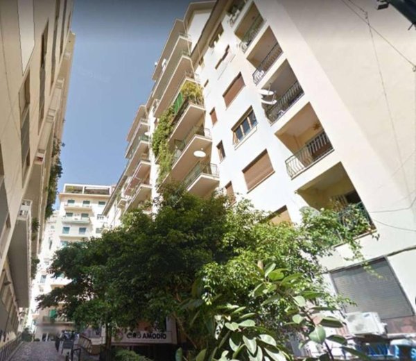 appartamento in affitto a Napoli in zona Chiaia