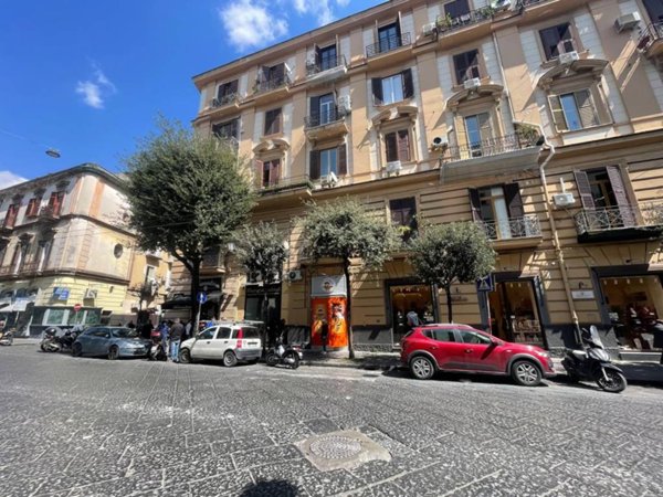 negozio in affitto a Napoli in zona Pendino / San Giuseppe