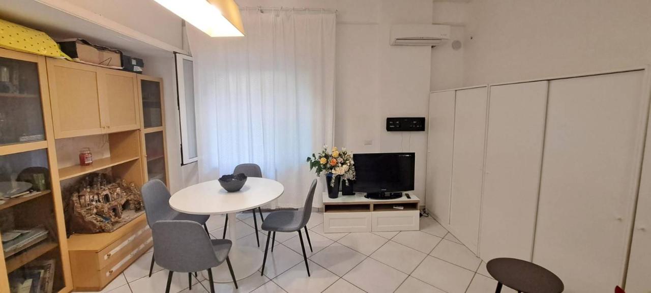 appartamento in affitto a Napoli in zona Chiaia