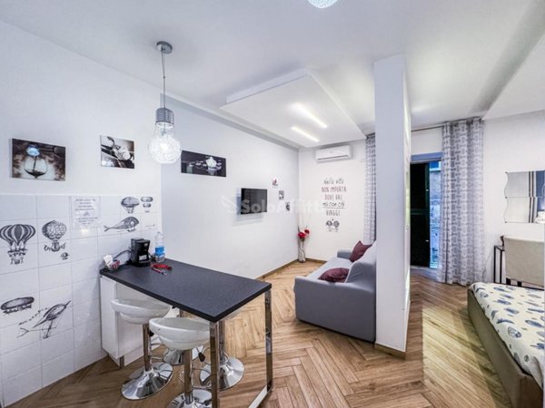 appartamento in affitto a Napoli in zona Pendino / San Giuseppe