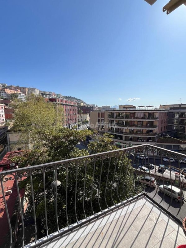 appartamento in affitto a Napoli in zona Chiaia