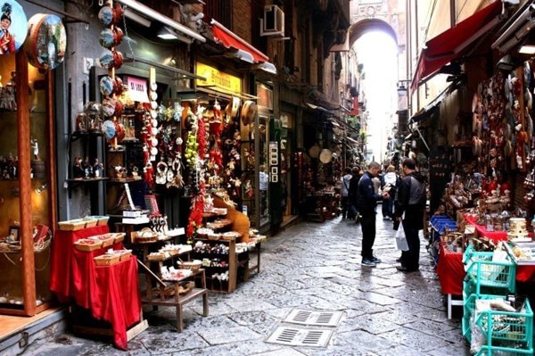 appartamento in affitto a Napoli in zona Montecalvario