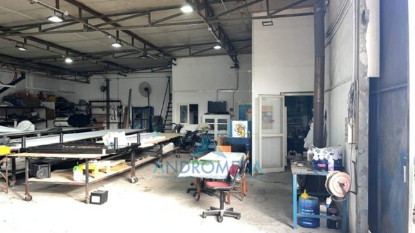 locale commerciale in affitto a Napoli in zona Bagnoli