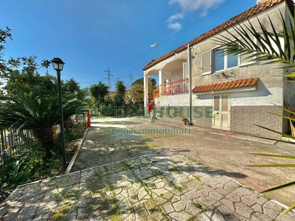 casa indipendente in affitto a Napoli in zona Bagnoli