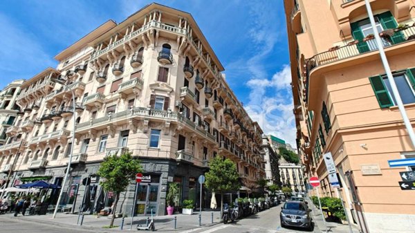 appartamento in affitto a Napoli in zona Mercato