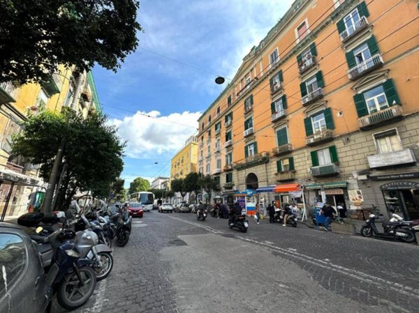 appartamento in affitto a Napoli in zona Stella