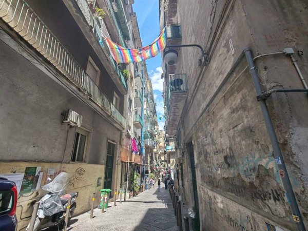 appartamento in affitto a Napoli in zona Stella