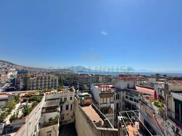 appartamento in affitto a Napoli in zona Chiaia