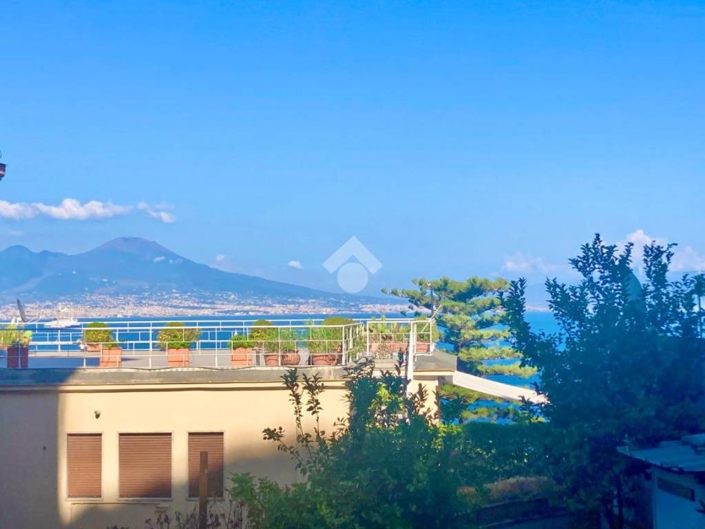 appartamento in affitto a Napoli in zona Posillipo