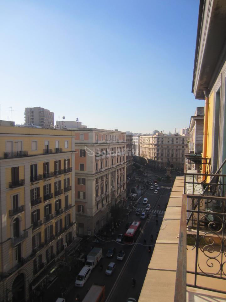 appartamento in affitto a Napoli in zona Stella