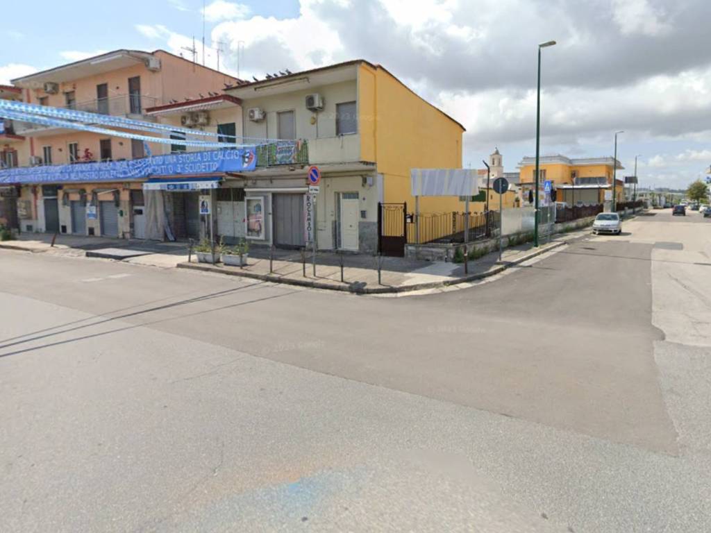 negozio in affitto a Napoli in zona Ponticelli