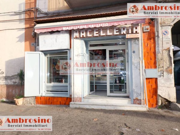 negozio in affitto a Napoli in zona Capodichino