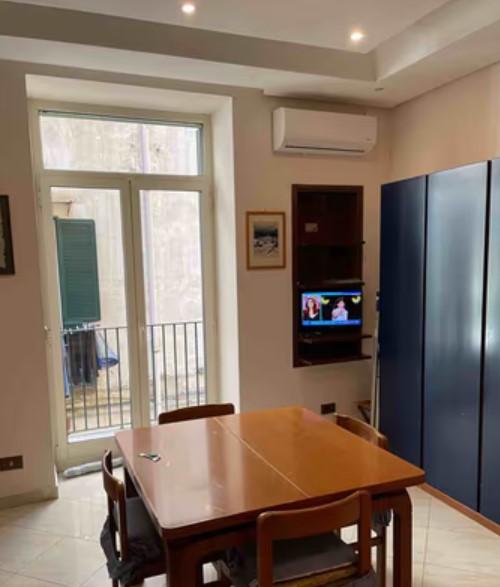 appartamento in affitto a Napoli in zona Stella