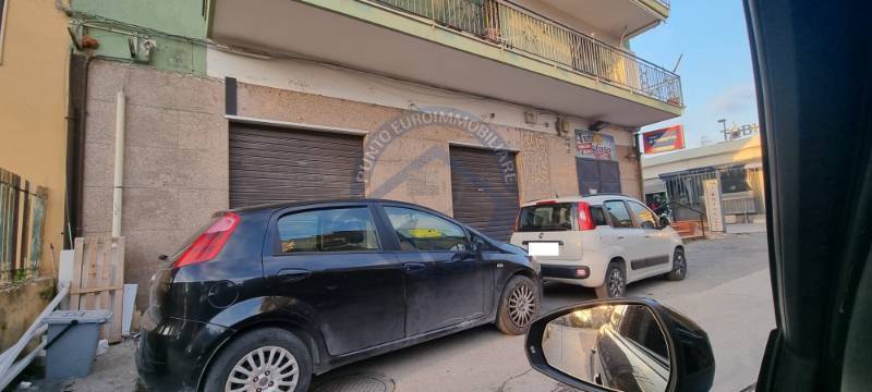 negozio in affitto a Napoli in zona Ponticelli