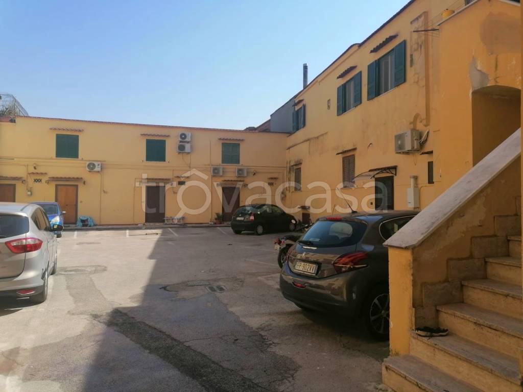 appartamento in affitto a Napoli in zona Capodimonte / Colli Aminei