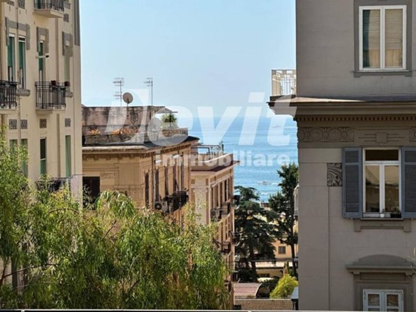 appartamento in affitto a Napoli in zona Chiaia