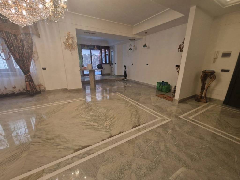 appartamento in affitto a Napoli