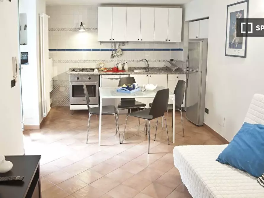 appartamento in affitto a Napoli in zona Chiaia