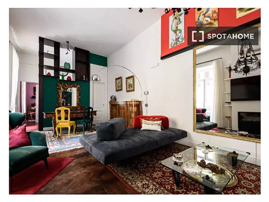 appartamento in affitto a Napoli in zona Chiaia
