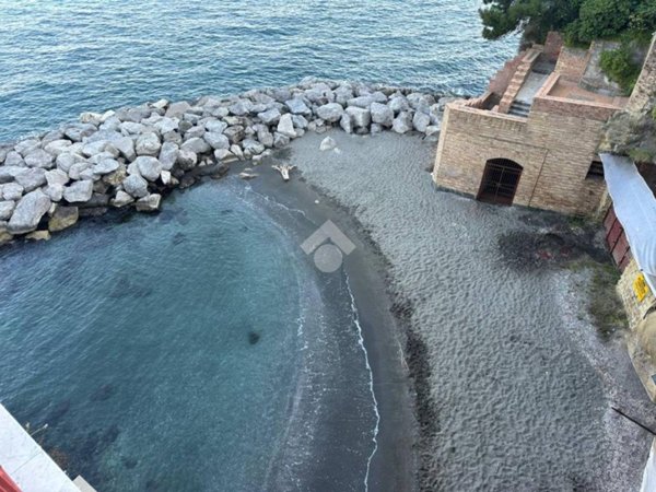 appartamento in affitto a Napoli in zona Posillipo