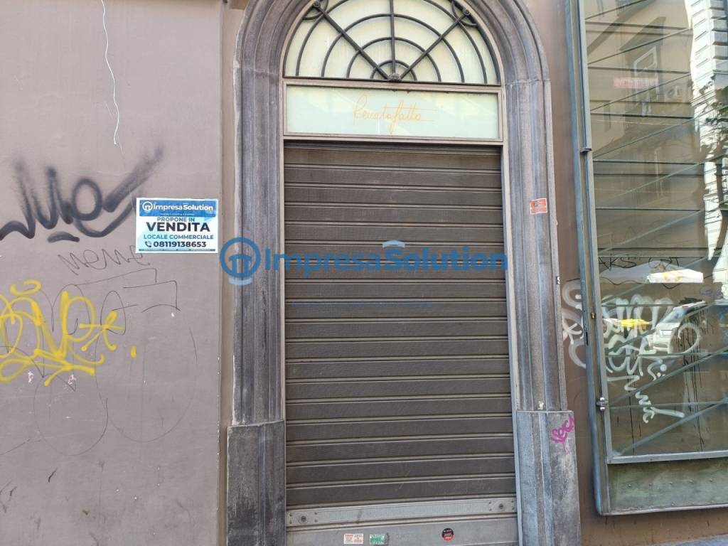 negozio in affitto a Napoli in zona Pendino / San Giuseppe