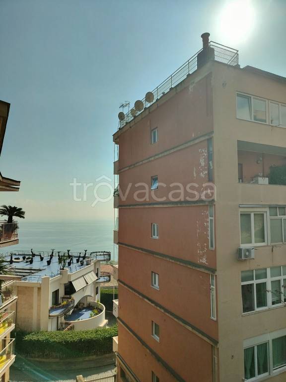 appartamento in affitto a Napoli in zona Posillipo