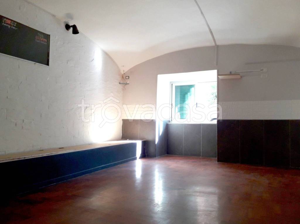 trivano in affitto a Napoli in zona Vomero