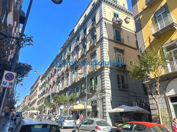 locale commerciale in affitto a Napoli in zona Pendino / San Giuseppe