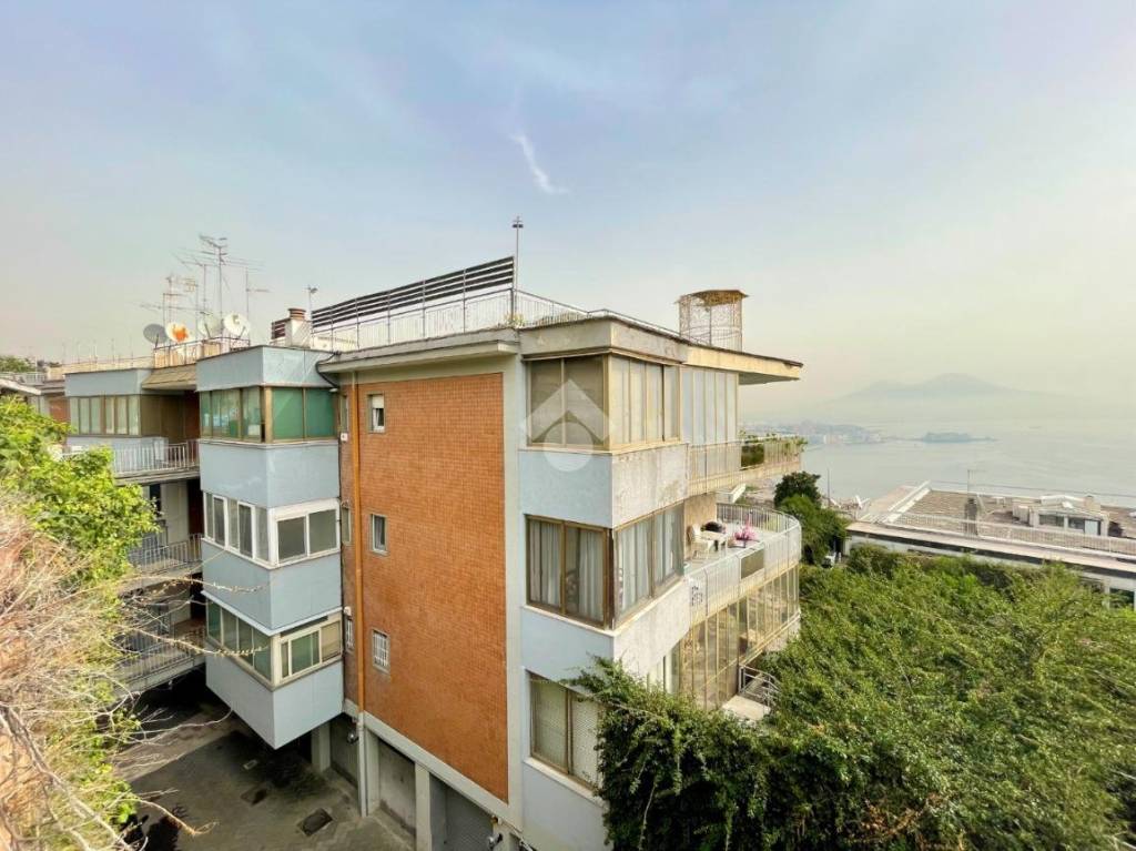 appartamento in affitto a Napoli in zona Posillipo