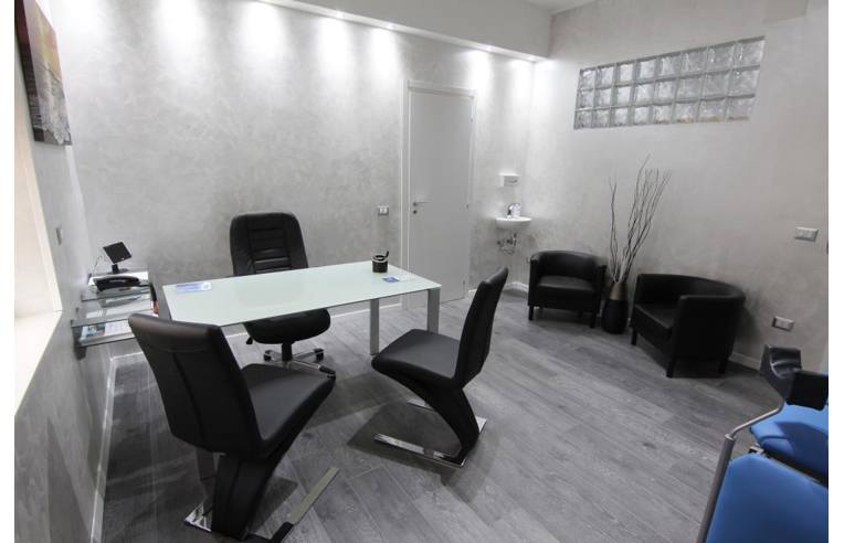 ufficio in affitto a Napoli in zona Chiaiano