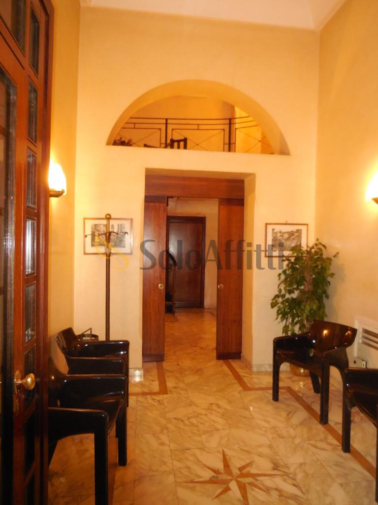 appartamento in affitto a Napoli in zona San Ferdinando