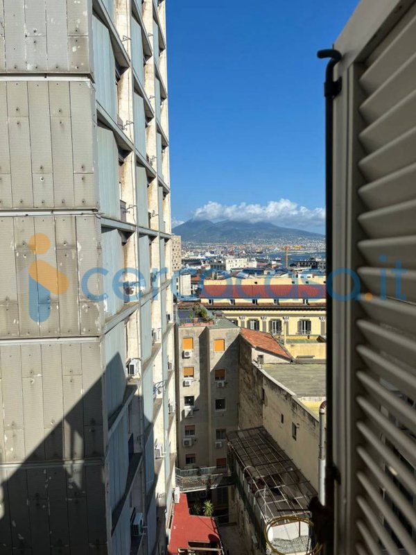 appartamento in affitto a Napoli in zona Porto