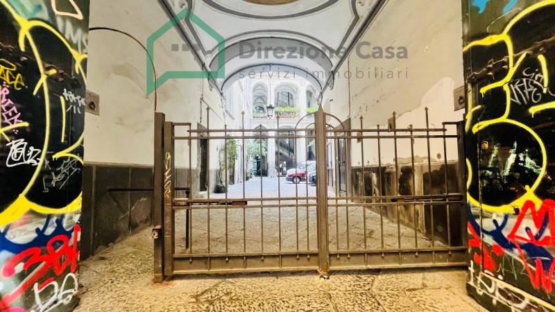 appartamento in affitto a Napoli in zona Montecalvario