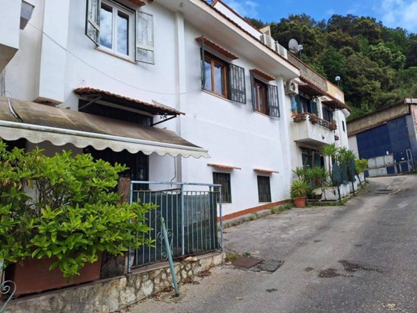 appartamento in affitto a Napoli in zona Bagnoli